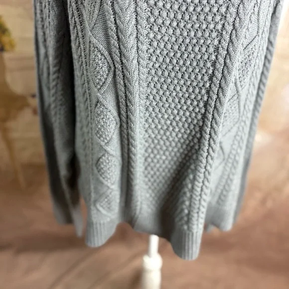 NEW J. Crew Cable Knit Cotton Gray Women's Sweater - Picture 4 of 8